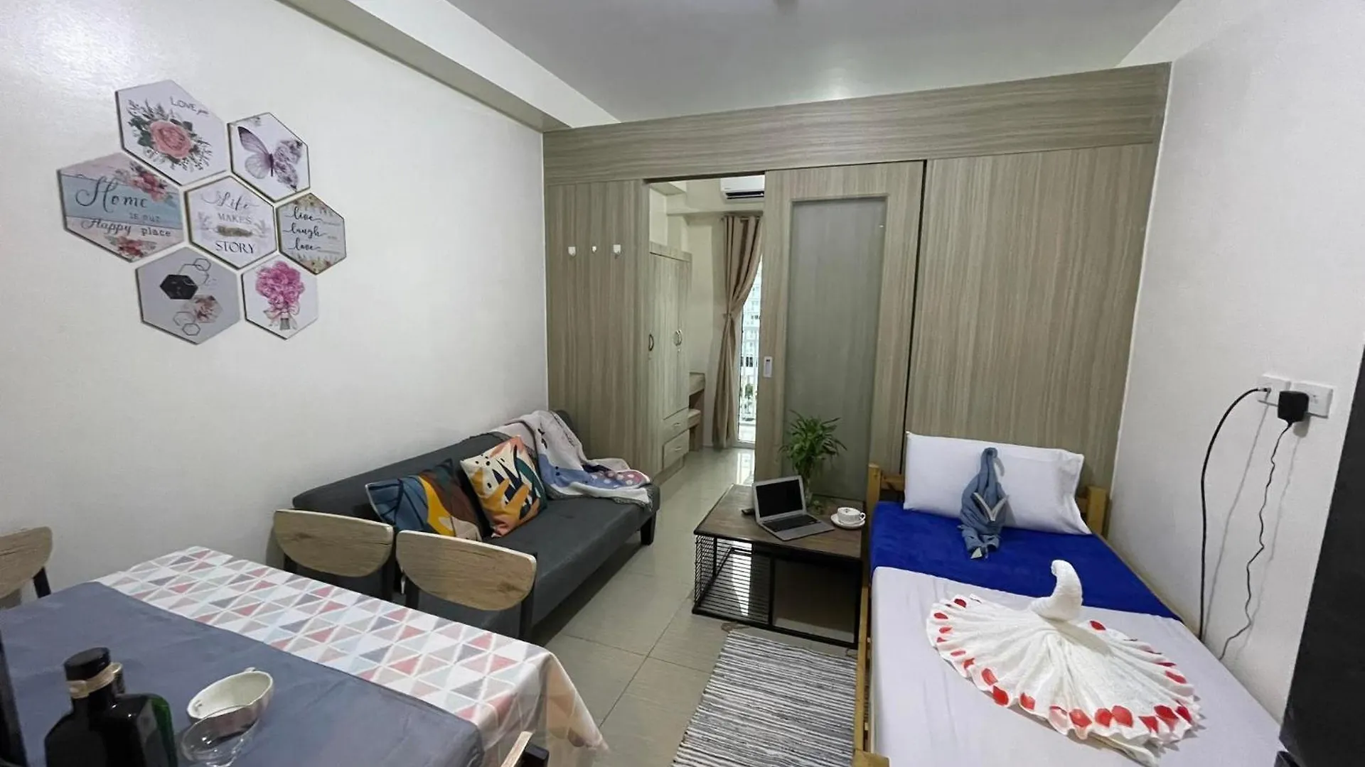 Stay At Shore Residences, Mall Of Asia Complex Stays By Pbyy Manila 0*,  Filippinerne